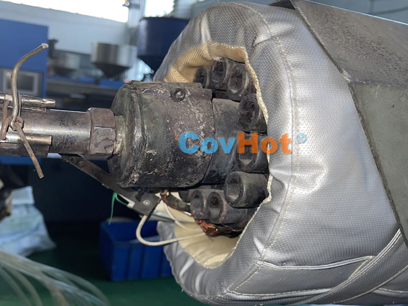 <a href=http://www.kcyso.cn/e/tags/?tagname=%E6%B3%A8%E5%A1%91%E6%9C%BA%E4%BF%9D%E6%B8%A9 target=_blank class=infotextkey>注塑機保溫</a>,炮筒<a href=http://www.kcyso.cn/e/tags/?tagname=%E4%BF%9D%E6%B8%A9%E5%A5%97 target=_blank class=infotextkey>保溫套</a>,方便檢修